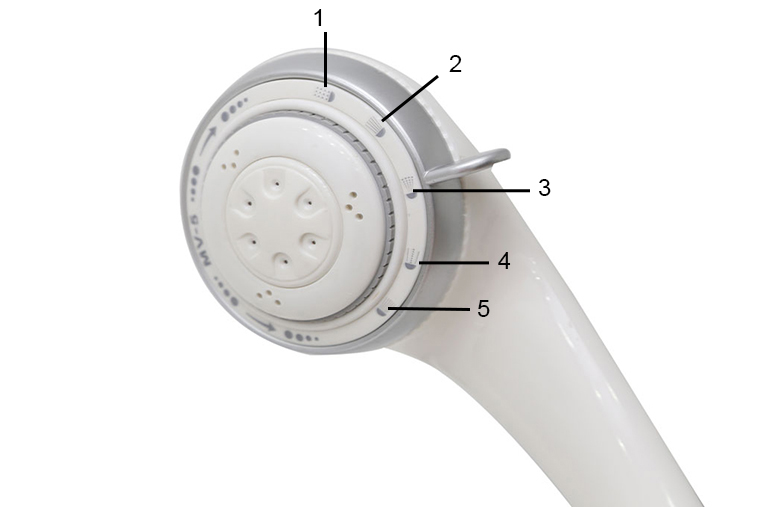 Nút điều chỉnh chế độ phun được tích hợp trên vòi sen