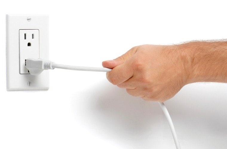 Ngắt hết mọi nguồn điện cấp cho bình nóng lạnh Casper SH-30TH11