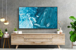 Smart Tivi Samsung UA55AU7002KXXV 4K có những ưu điểm gì?