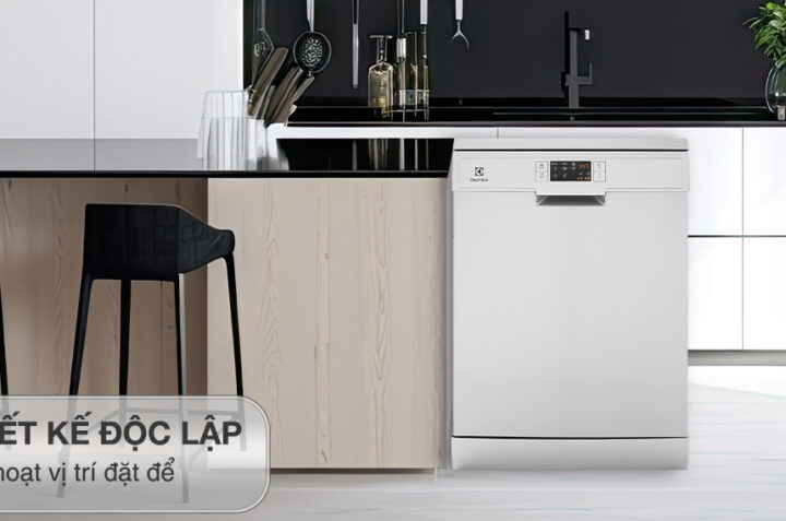 Máy rửa bát Electrolux ESF5512LOX: “Trợ thủ đắc lực cho bà nội trợ”