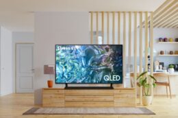 Smart Tivi Samsung QLED QA43Q60DAKXXV - Nâng tầm giải trí cho gia đình bạn