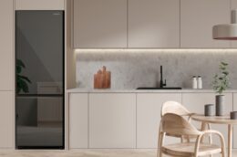 Tủ lạnh Panasonic NR-BC361VGMV: Bảo quản hiệu quả, tiết kiệm vượt trội