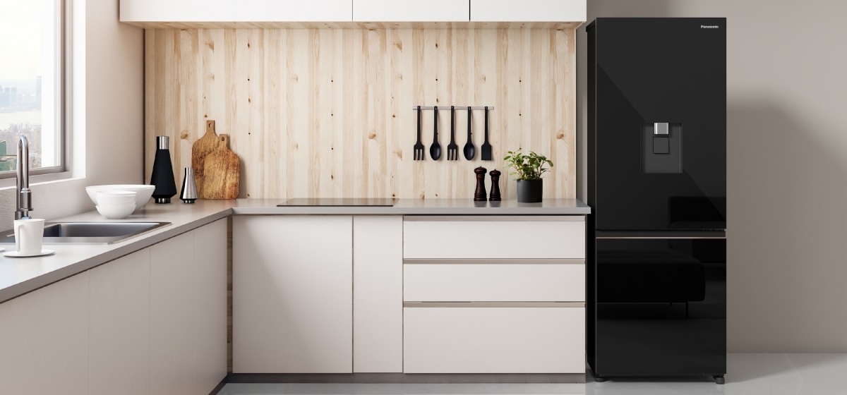 tủ lạnh Panasonic NR-BV331WGKV 300 lít thiết kế sang trọng